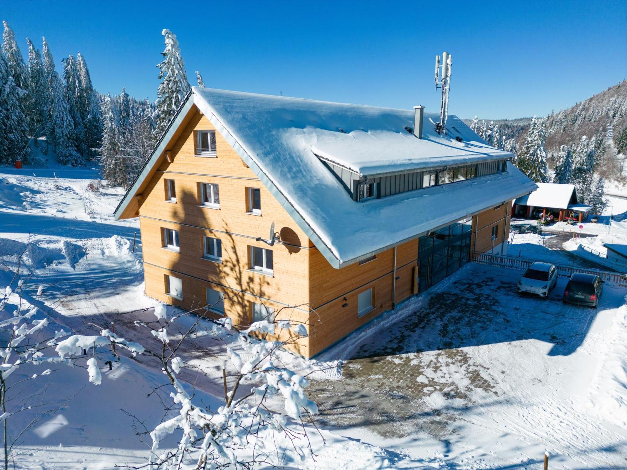 Feldberg, direkt an der Skipiste, urgemütliche Stube9 Feldberg  Exterior foto